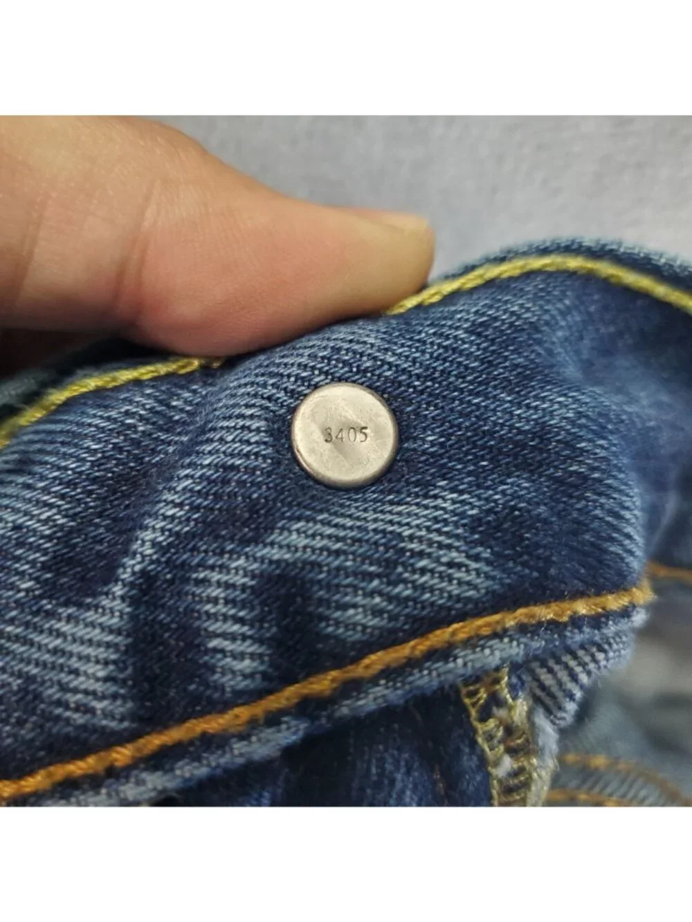 Levis Jeans Mens Size 40x30 Blue 550 Relaxed Fit Tapered Leg Denim Classic *Read